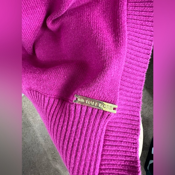 Michael Kors‎ Crew Neck Hot Pink Sweater - Picture 4 of 7